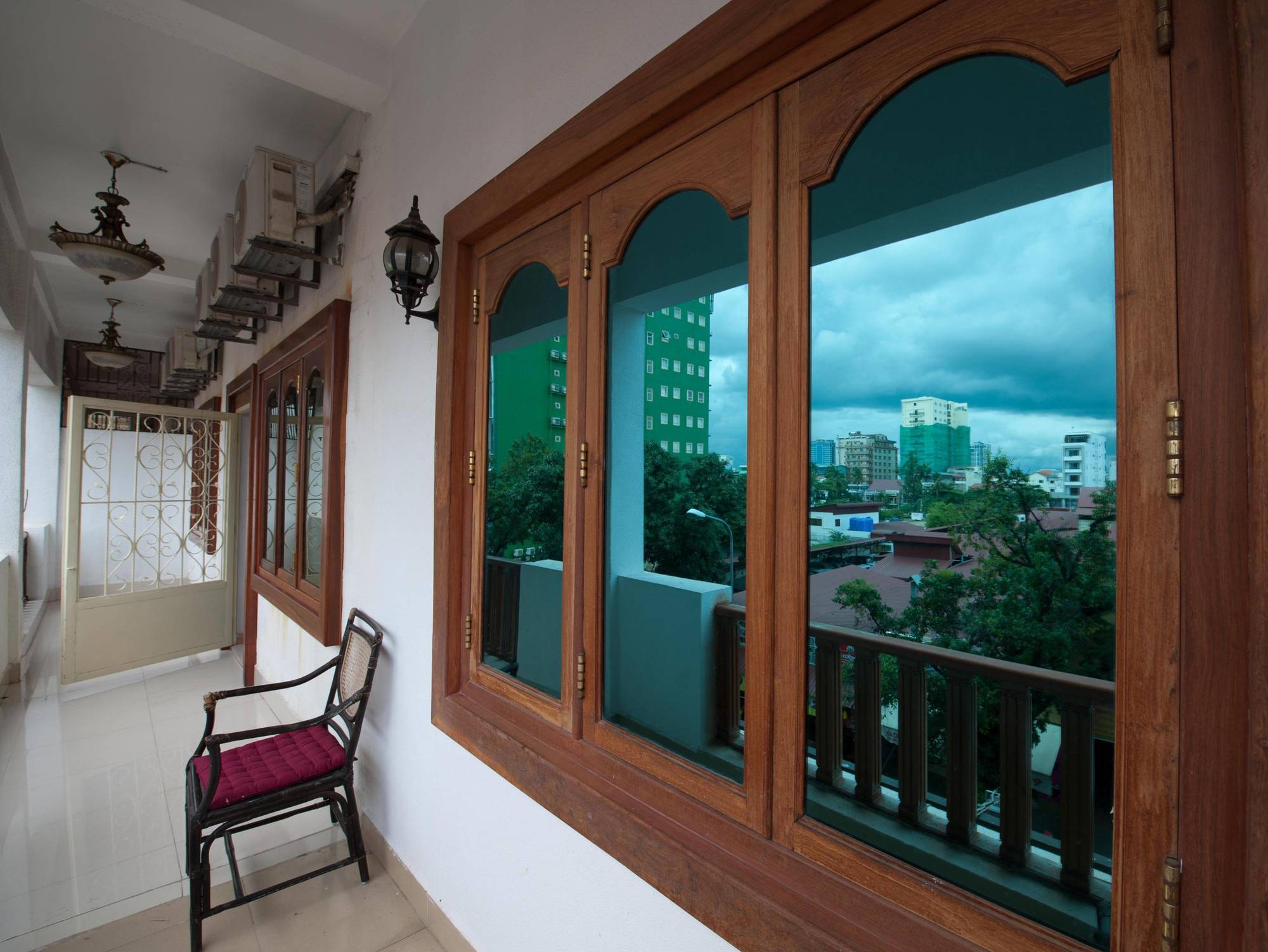 Wei Si Deng Hotel & Restaurant Phnom Penh Bagian luar foto